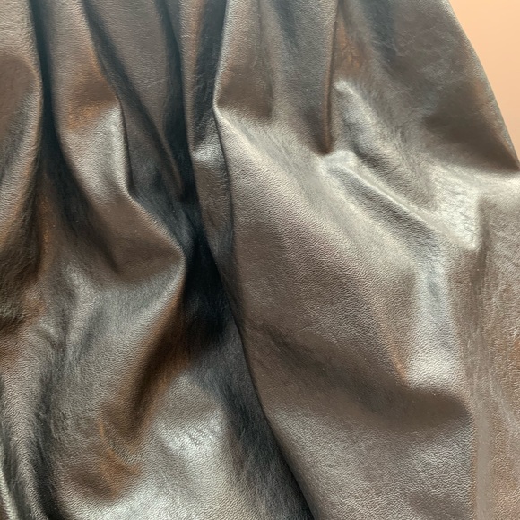 Faux leather skirt - Picture 3 of 5